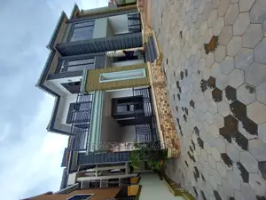 Furnished 5bdrm Duplex in Kyanja, Central Division for Sale