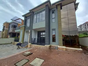 Furnished 5bdrm Maisonette in Kyanja, Central Division for Sale