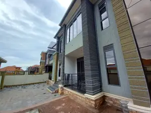 Furnished 5bdrm Duplex in Kyanja Organised, Central Division for Sale