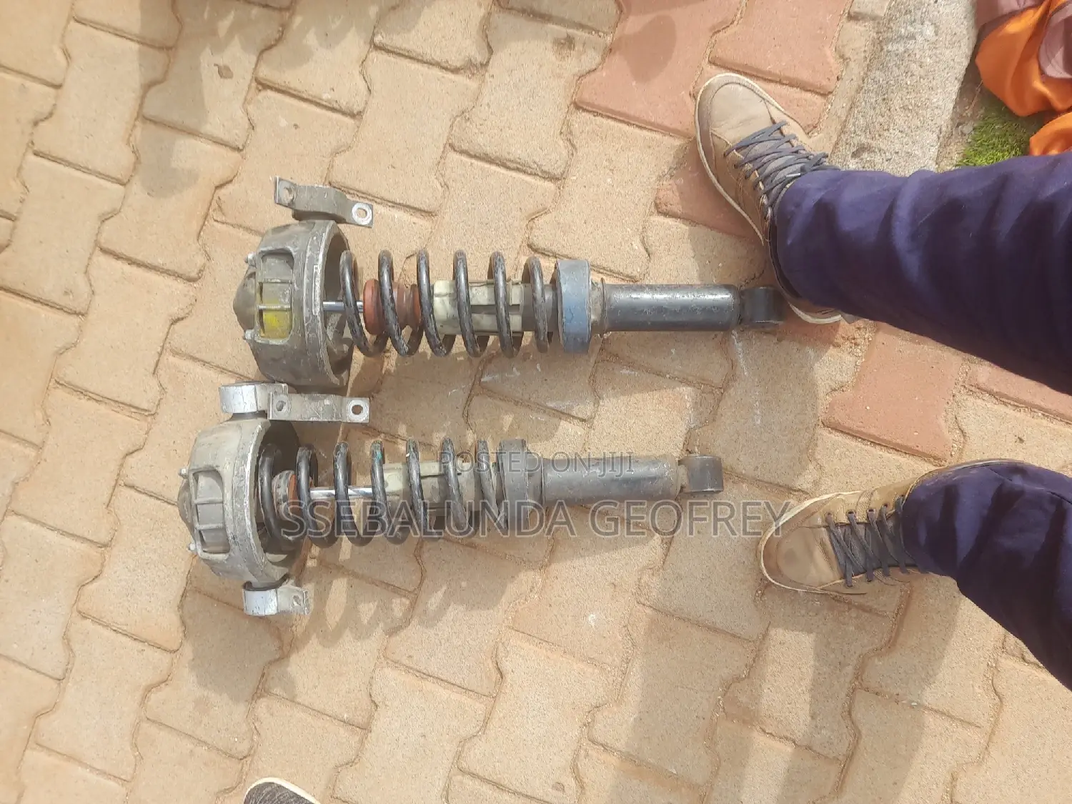 Touareg Real Shocks