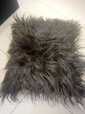 Huge Fur Cushions.Large ( Gray)