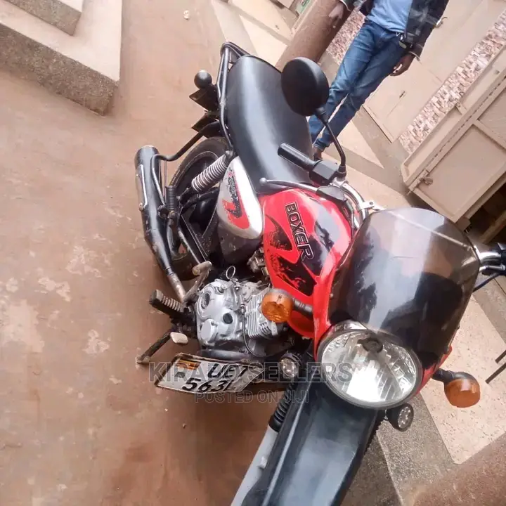 New Bajaj Avenger 150 Street 2020 Red