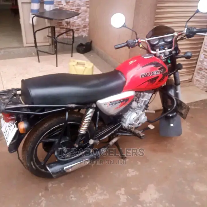 New Bajaj Avenger 150 Street 2020 Red