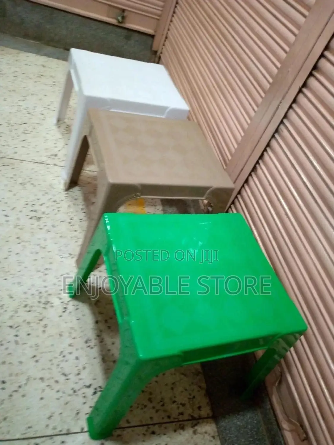 Plastic Tables(Medium)