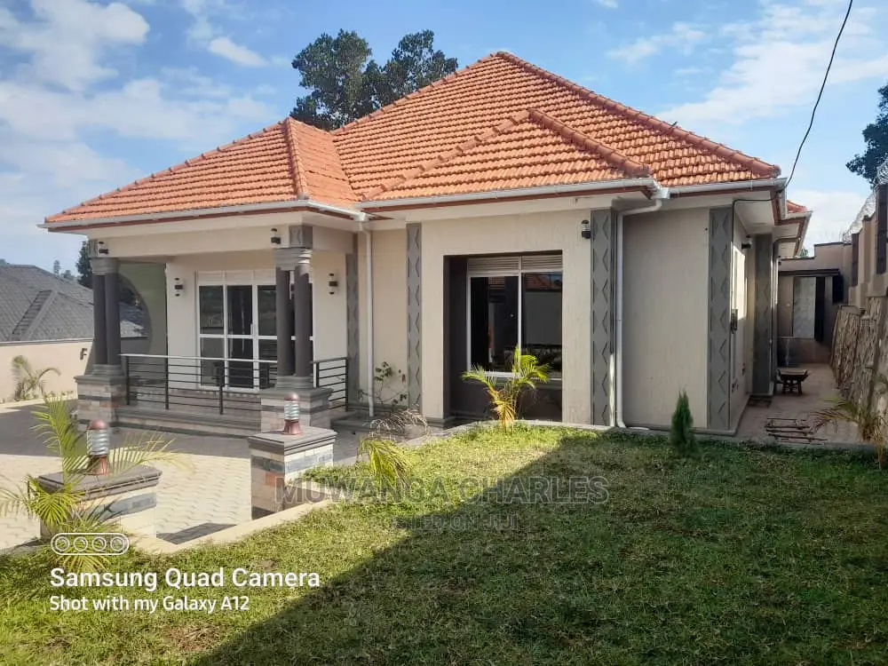 3bdrm Bungalow in Fs Properties Ltd, Central Division for Sale