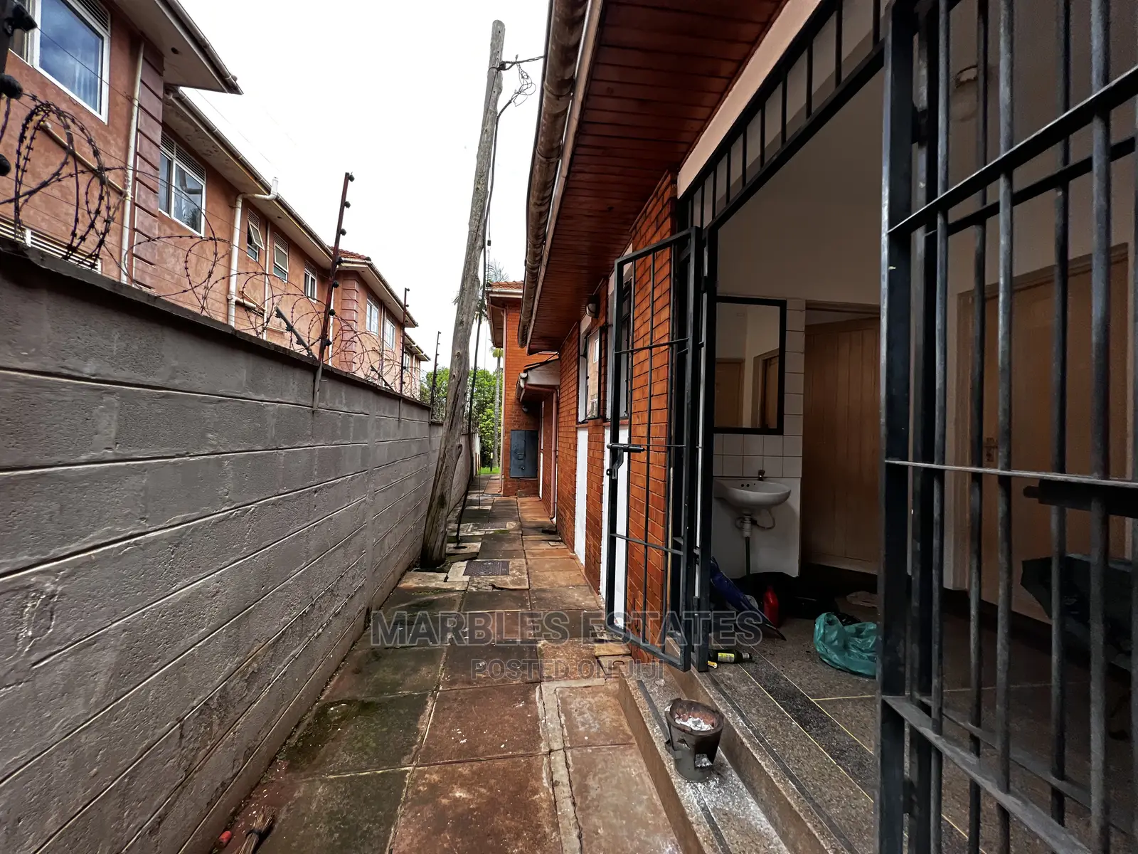 10bdrm House in Naguru, Central Division for Rent