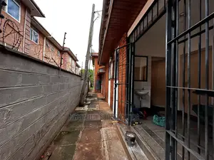 10bdrm House in Naguru, Central Division for Rent