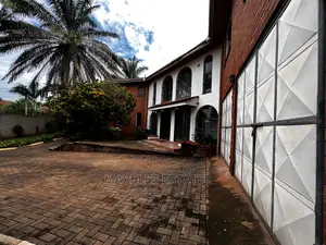 10bdrm House in Naguru, Central Division for Rent