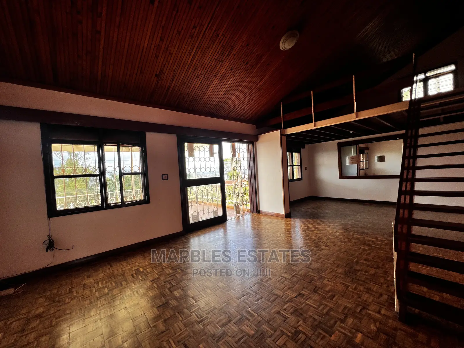 3bdrm Bungalow in Muyenga, Central Division for Sale
