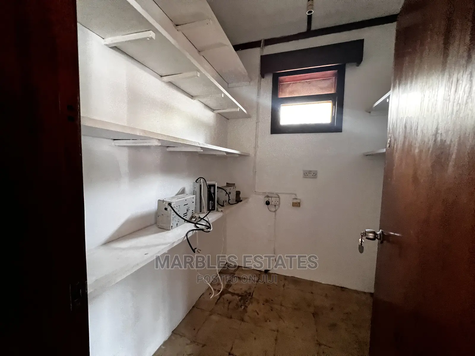 3bdrm Bungalow in Muyenga, Central Division for Sale