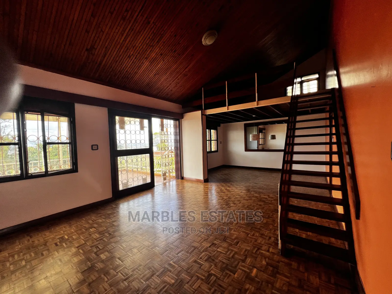 3bdrm Bungalow in Muyenga, Central Division for Sale
