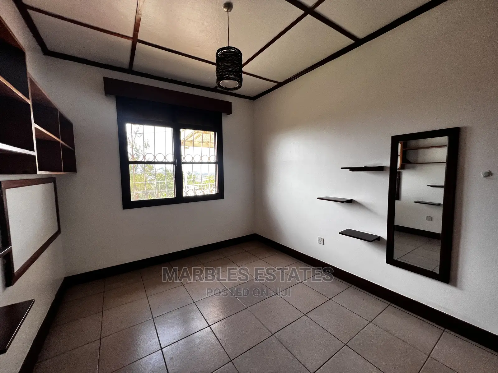 3bdrm Bungalow in Muyenga, Central Division for Sale