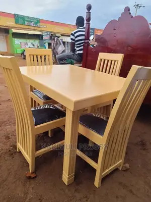 Four Seater Dinning Set