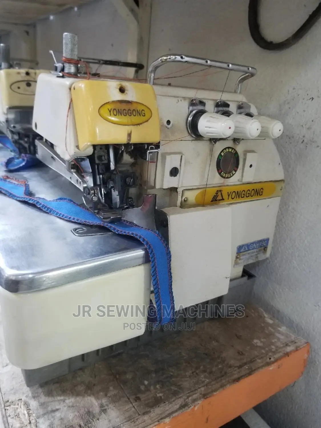 Overlock Industrial Sewing Machine