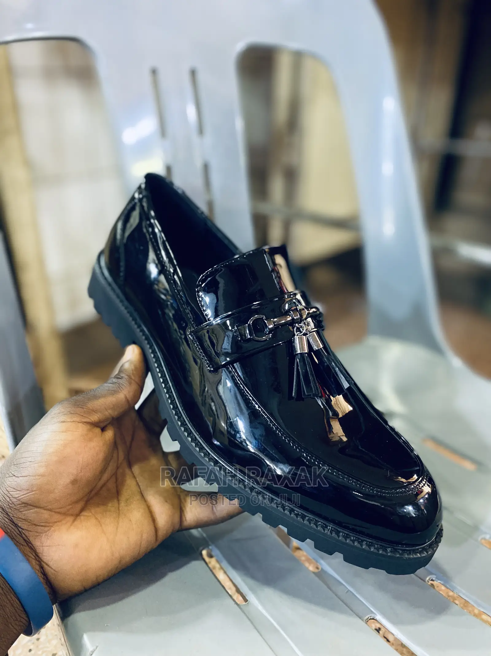Men’S Classic Shinny Shoes