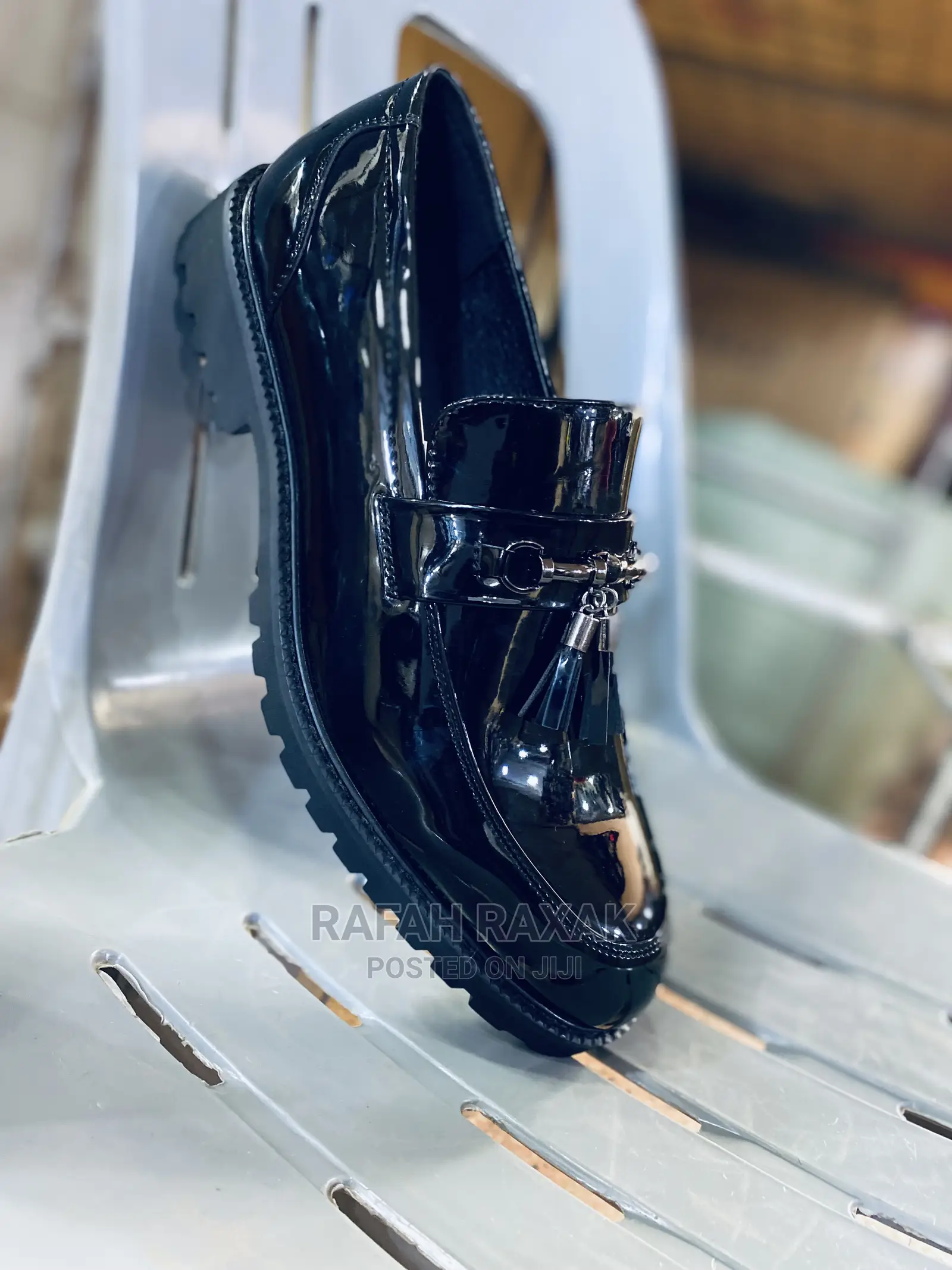 Men’S Classic Shinny Shoes