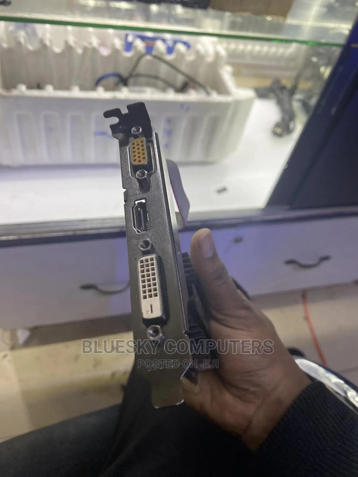 2gb Nividia Ddr3 Graphics Card