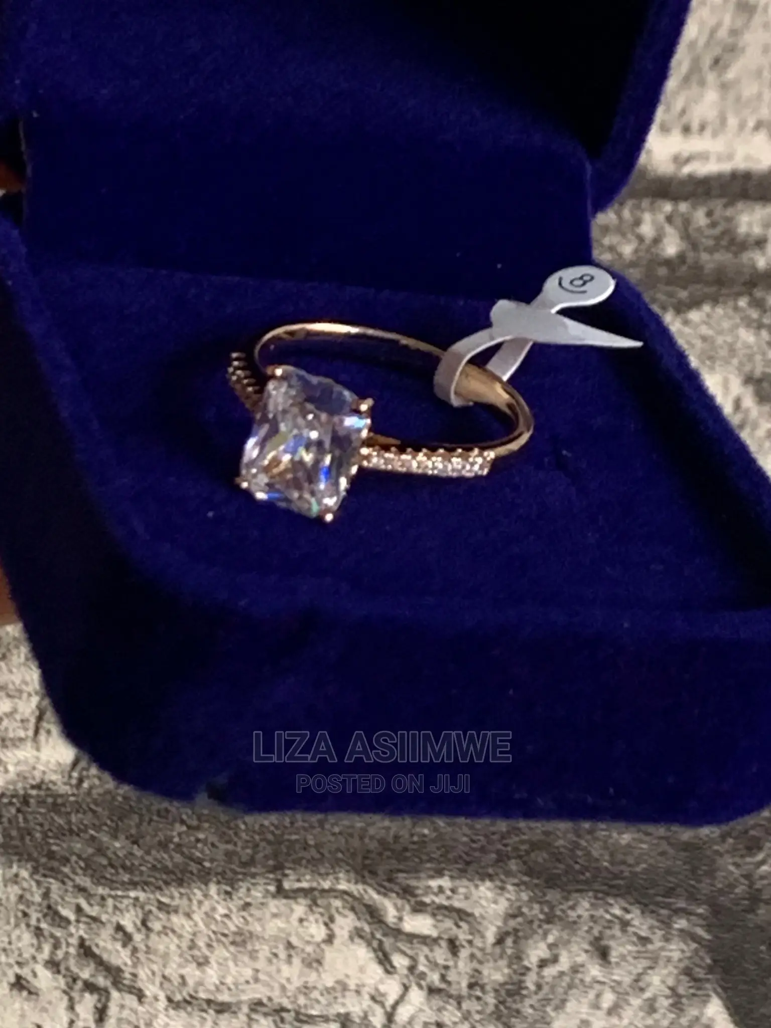 Engagement Rings Available at a Good and Affordable Price