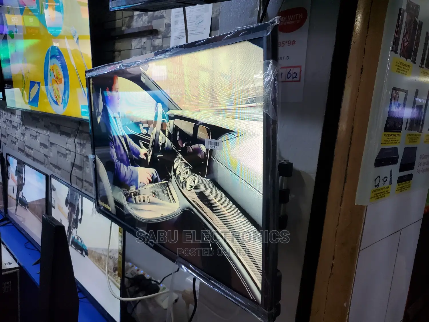 Smartec 32 Inch Digital TV