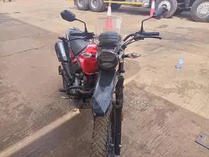 New Polaris PZR 2023 Red