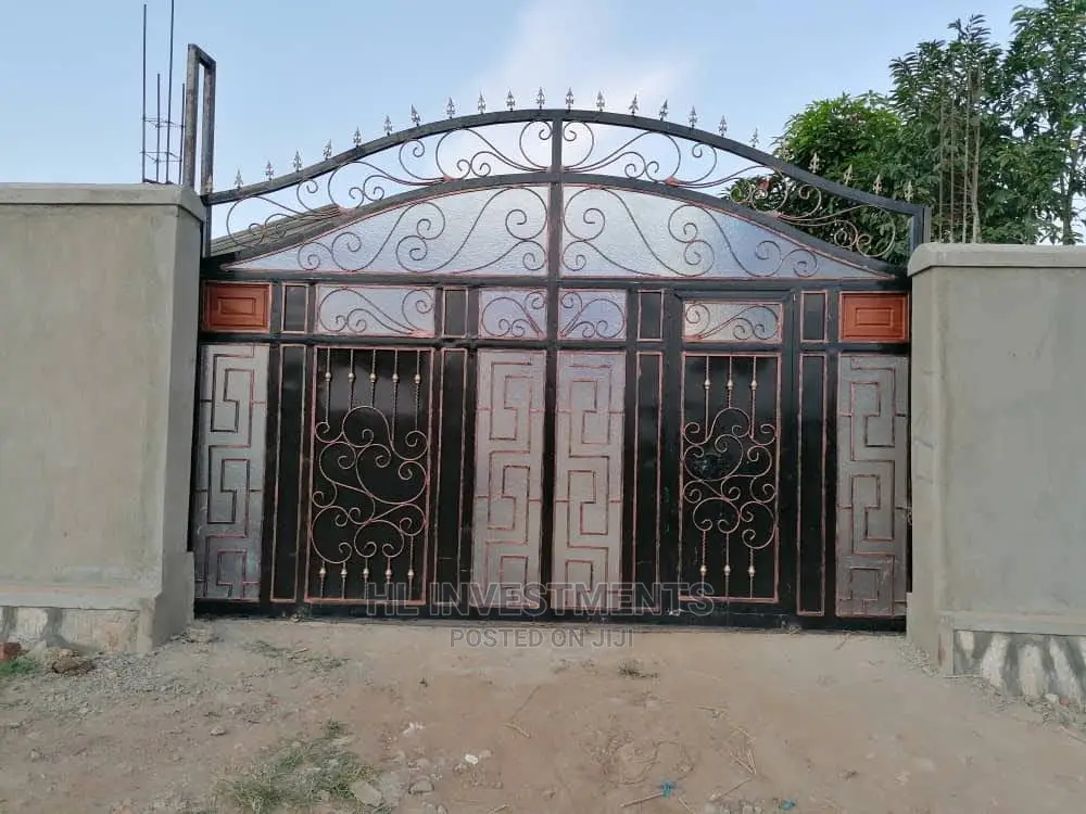 Fibre Glazed Sliding Gate