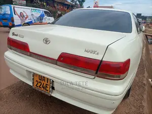 Toyota Mark II 2.0 AWD 1999 White