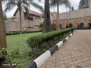 4bdrm Duplex in Fs Properties Ltd, Central Division for Rent
