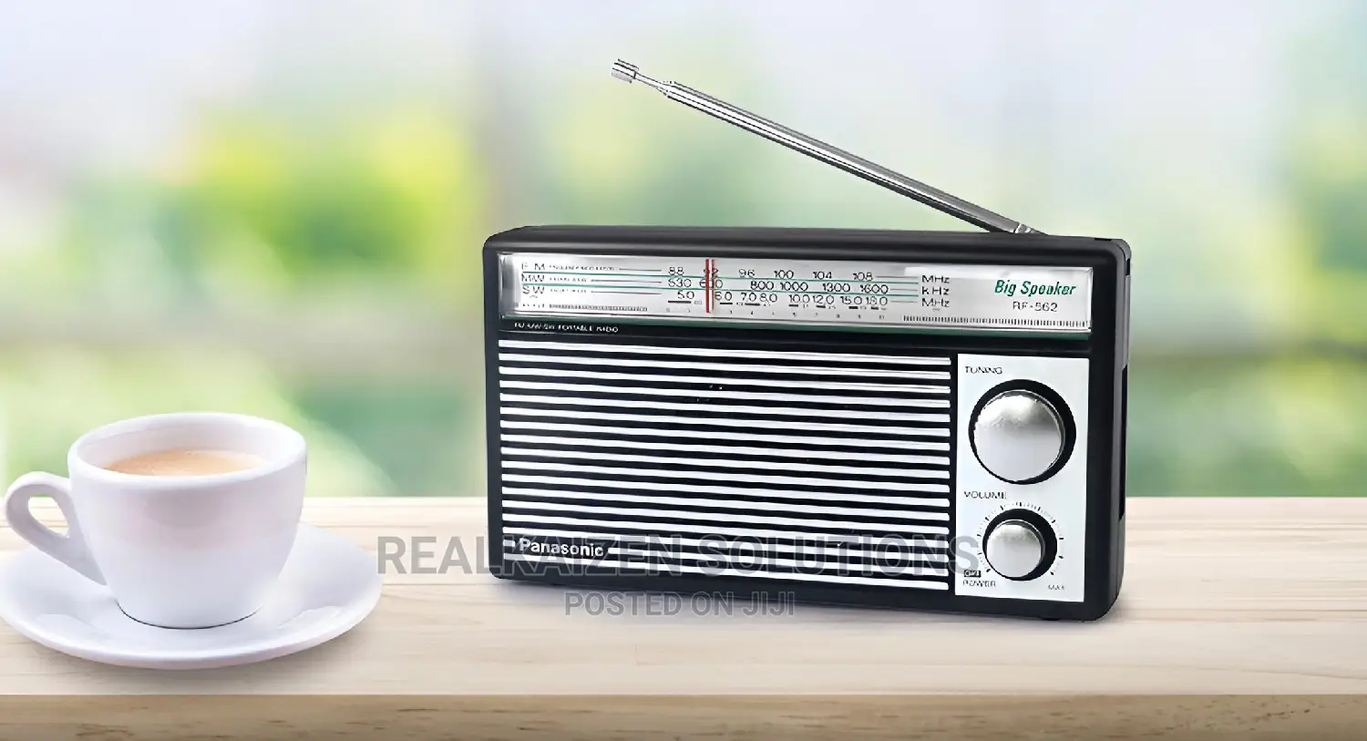 PANASONIC FM-MW-SW Portable Battery Retro Radio RF-562DD2