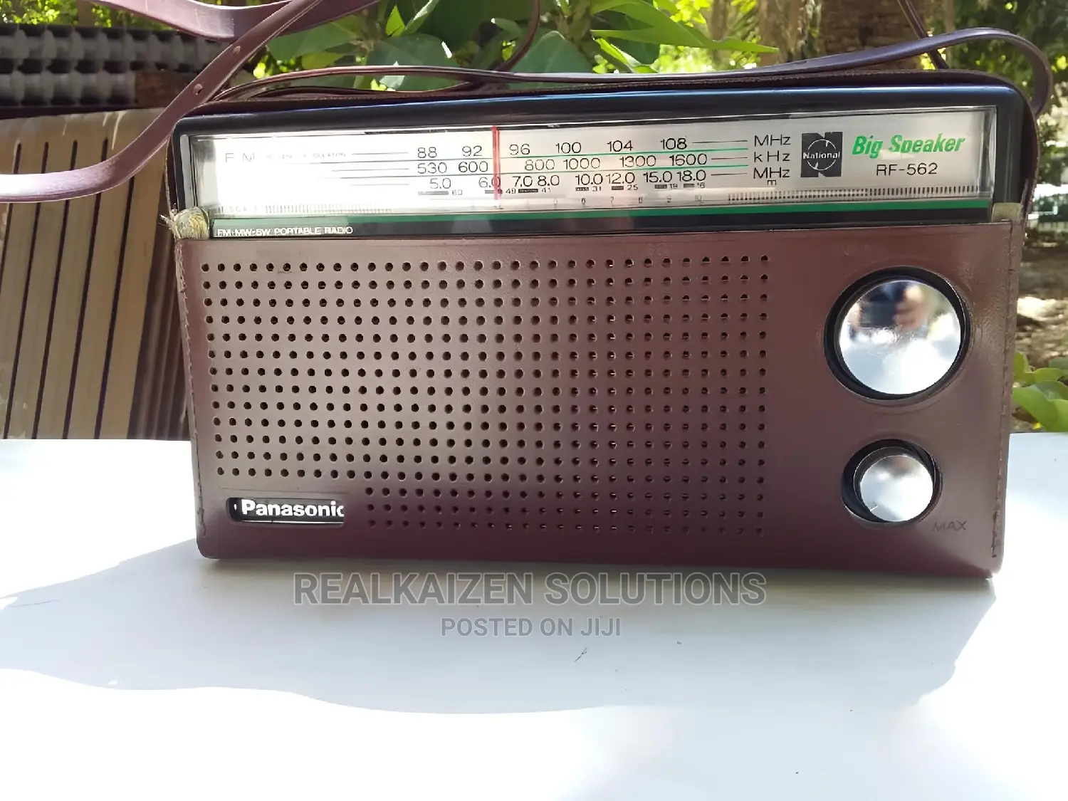 PANASONIC FM-MW-SW Portable Battery Retro Radio RF-562DD2