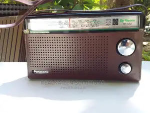 PANASONIC FM-MW-SW Portable Battery Retro Radio RF-562DD2