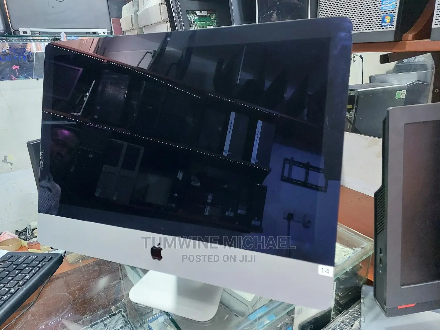 Desktop Computer Apple iMac 8GB Intel Core I5 SSD 128GB