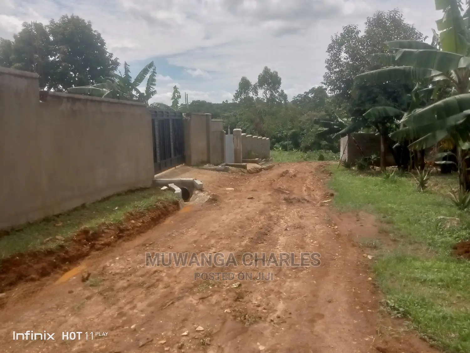 100by50ft Plot for Sale at Kira Kimwanyi