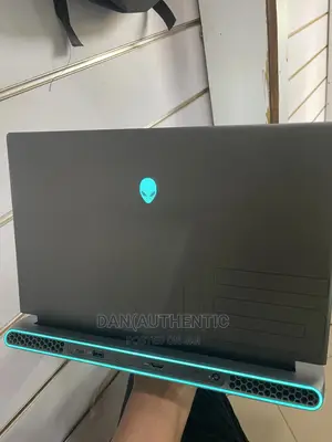 New Laptop Alienware Area-51m 16GB Intel Core I7 SSD 1T