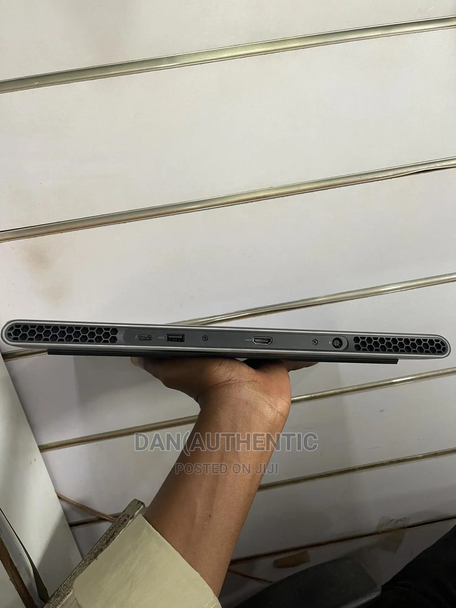 New Laptop Alienware Area-51m 16GB Intel Core I7 SSD 1T