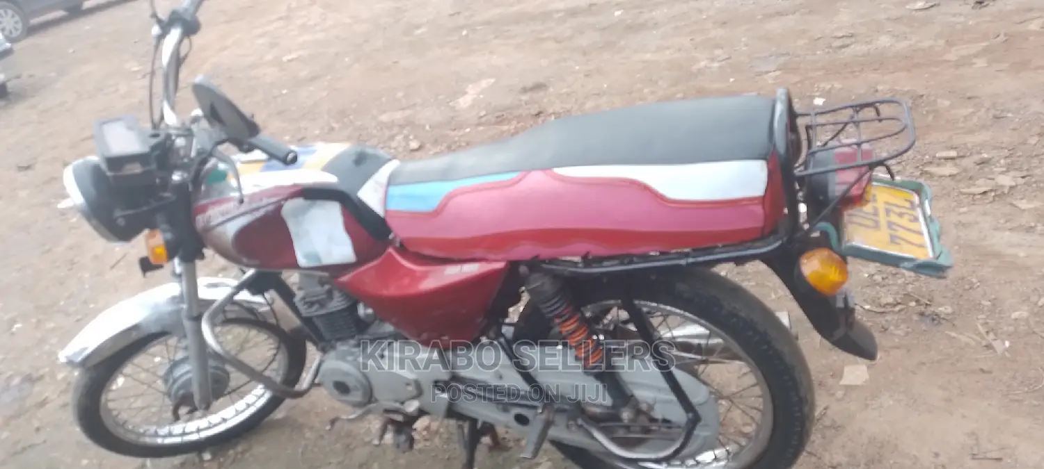 Bajaj RE 2014 Red
