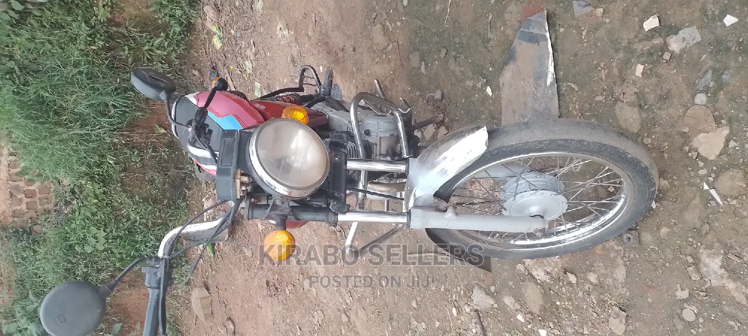 Bajaj RE 2014 Red