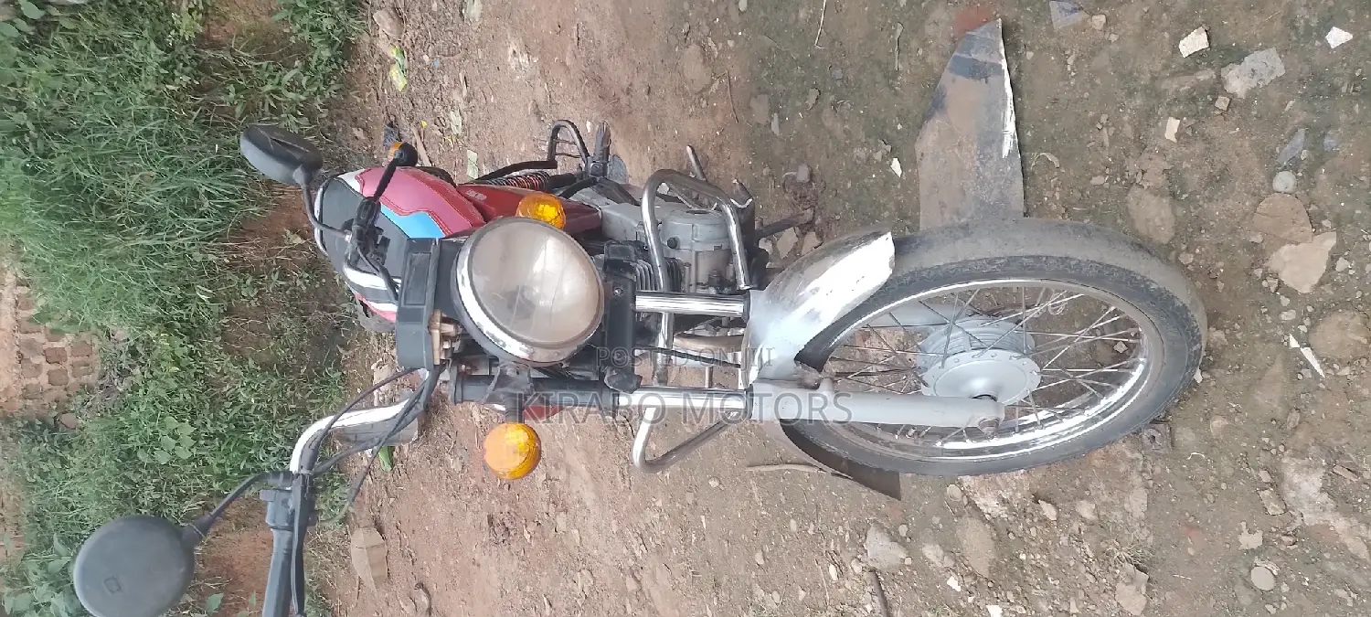 Bajaj RE 2014 Red