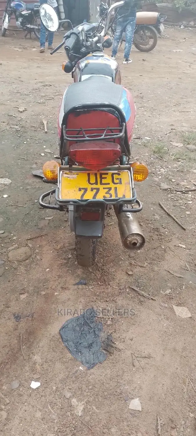 Bajaj RE 2014 Red