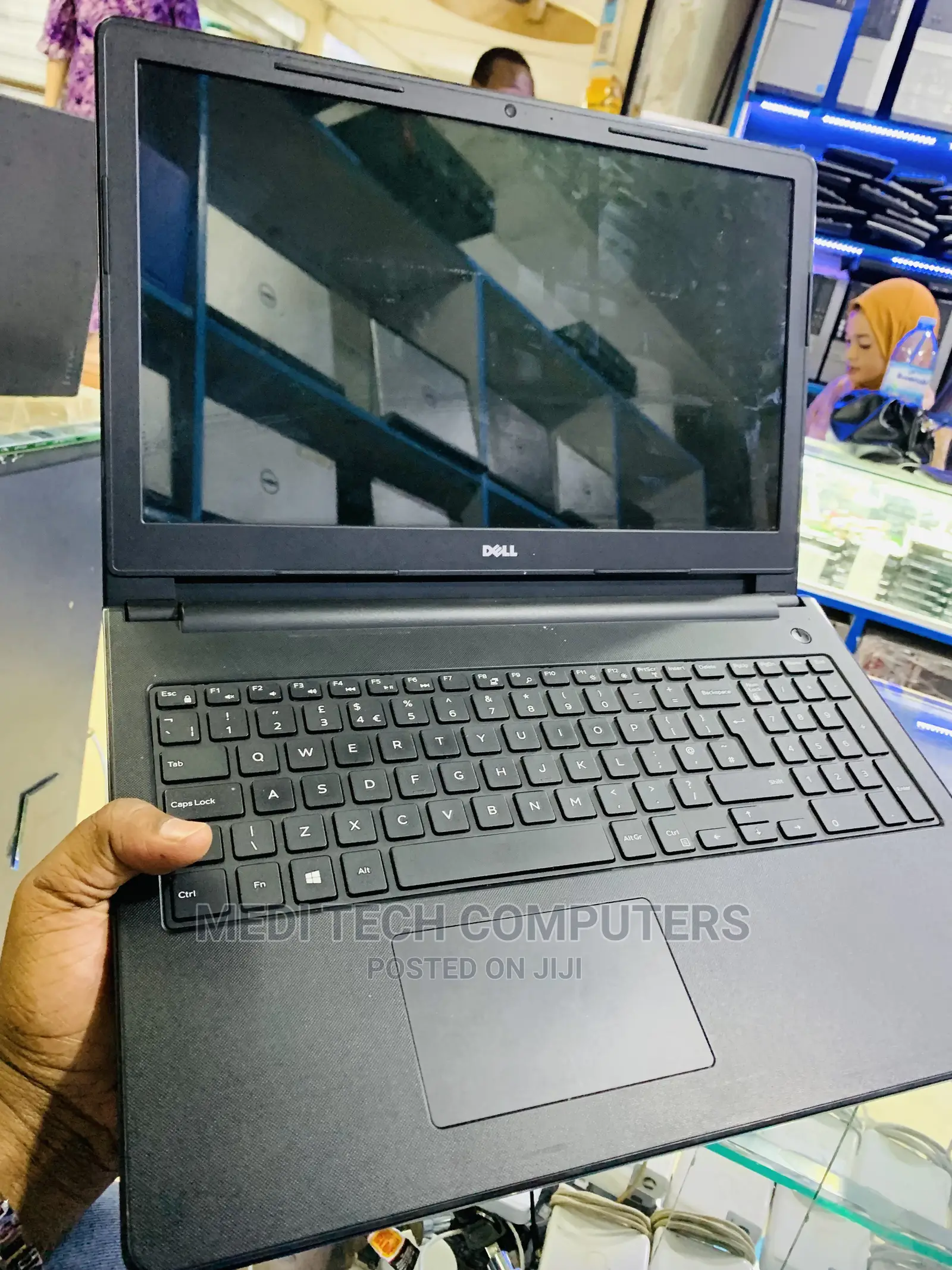 Laptop Dell Inspiron 15 3552 4GB Intel Celeron HDD 500GB