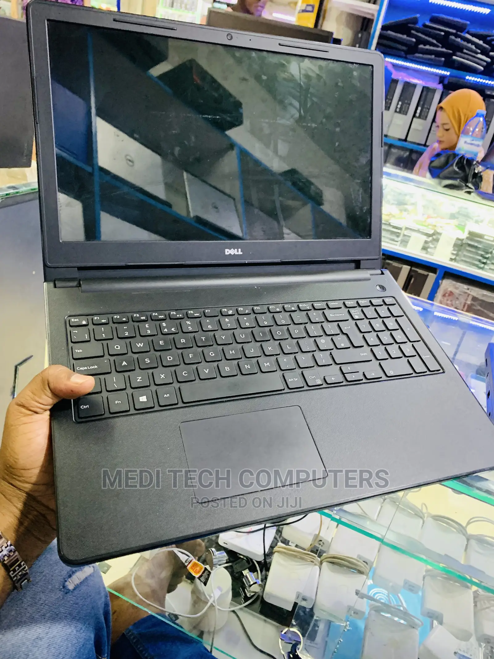 Laptop Dell Inspiron 15 3552 4GB Intel Celeron HDD 500GB