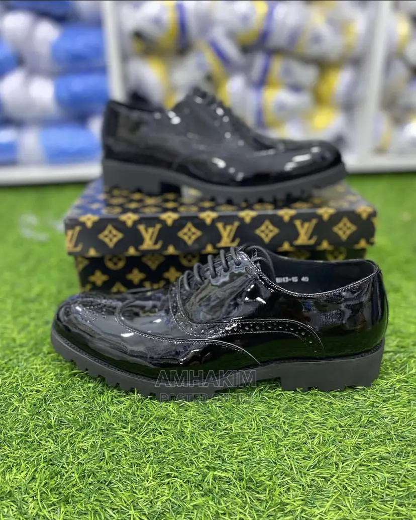 New Shinny Oxfords in Stock