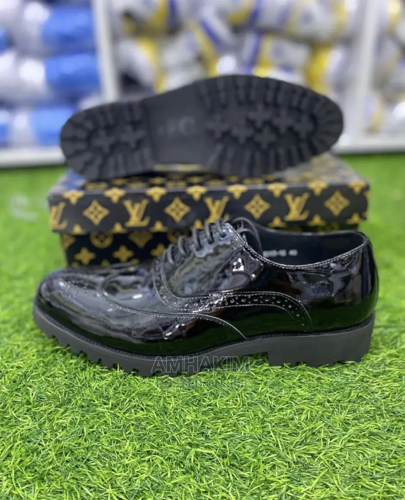 New Shinny Oxfords in Stock