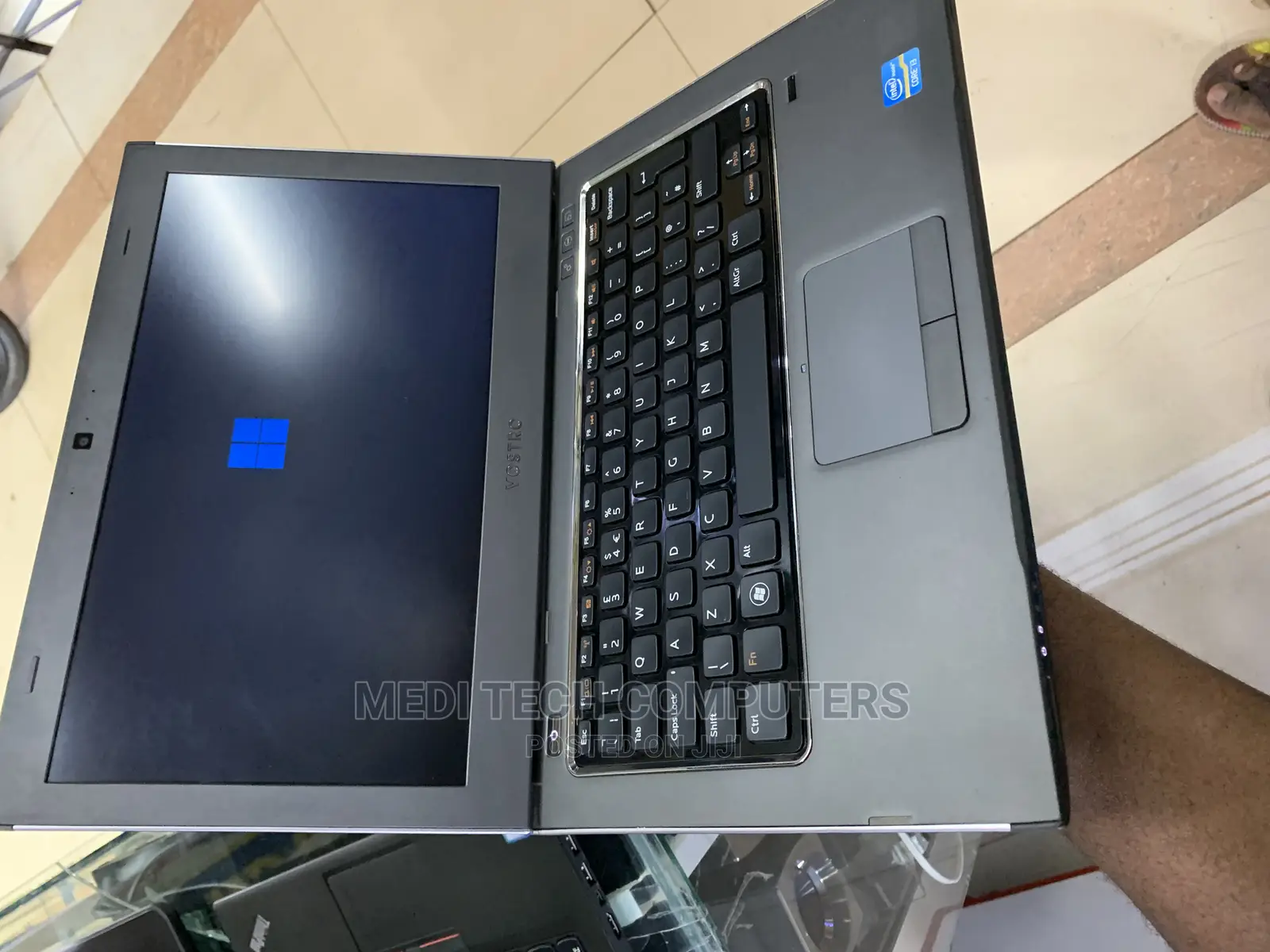 Laptop Dell Vostro 3360 4GB Intel Core I3 HDD 500GB
