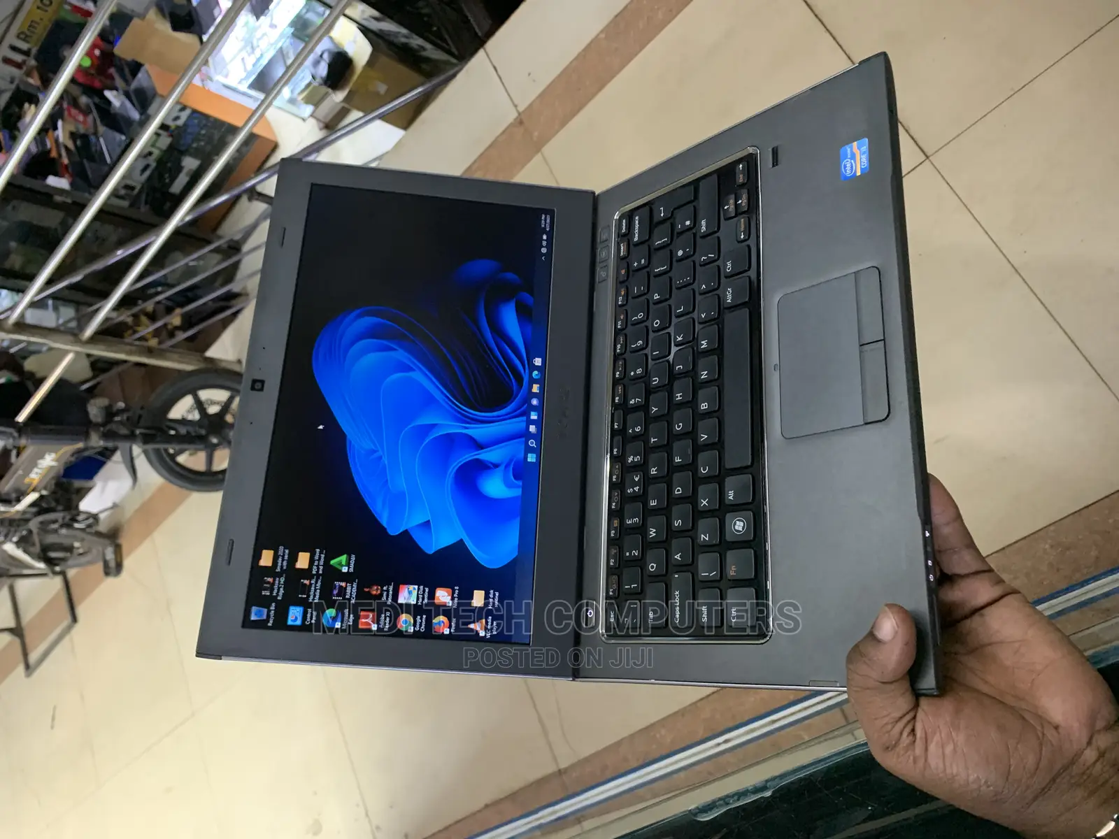 Laptop Dell Vostro 3360 4GB Intel Core I3 HDD 500GB