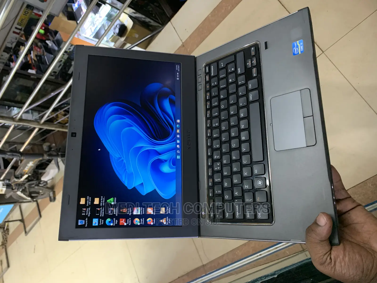 Laptop Dell Vostro 3360 4GB Intel Core I3 HDD 500GB