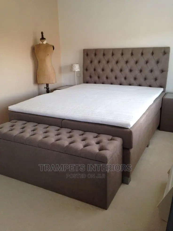 Beds/ Tufted Beds With Ottoman Pouf