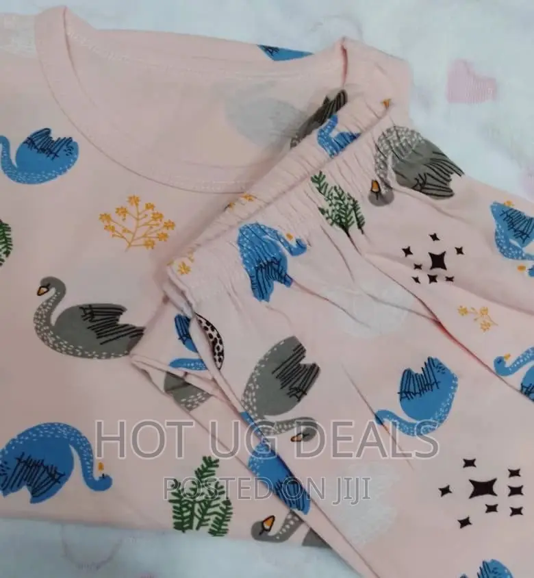 2pc Unisex Kids Night Wear ( 5 - 9 Years) - Multicolor
