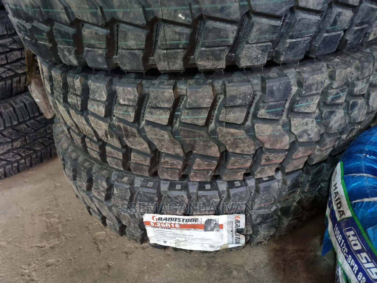 825r16 Granistone Mudgrip