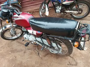 Jinan Qingqi QM125- 2021 Red
