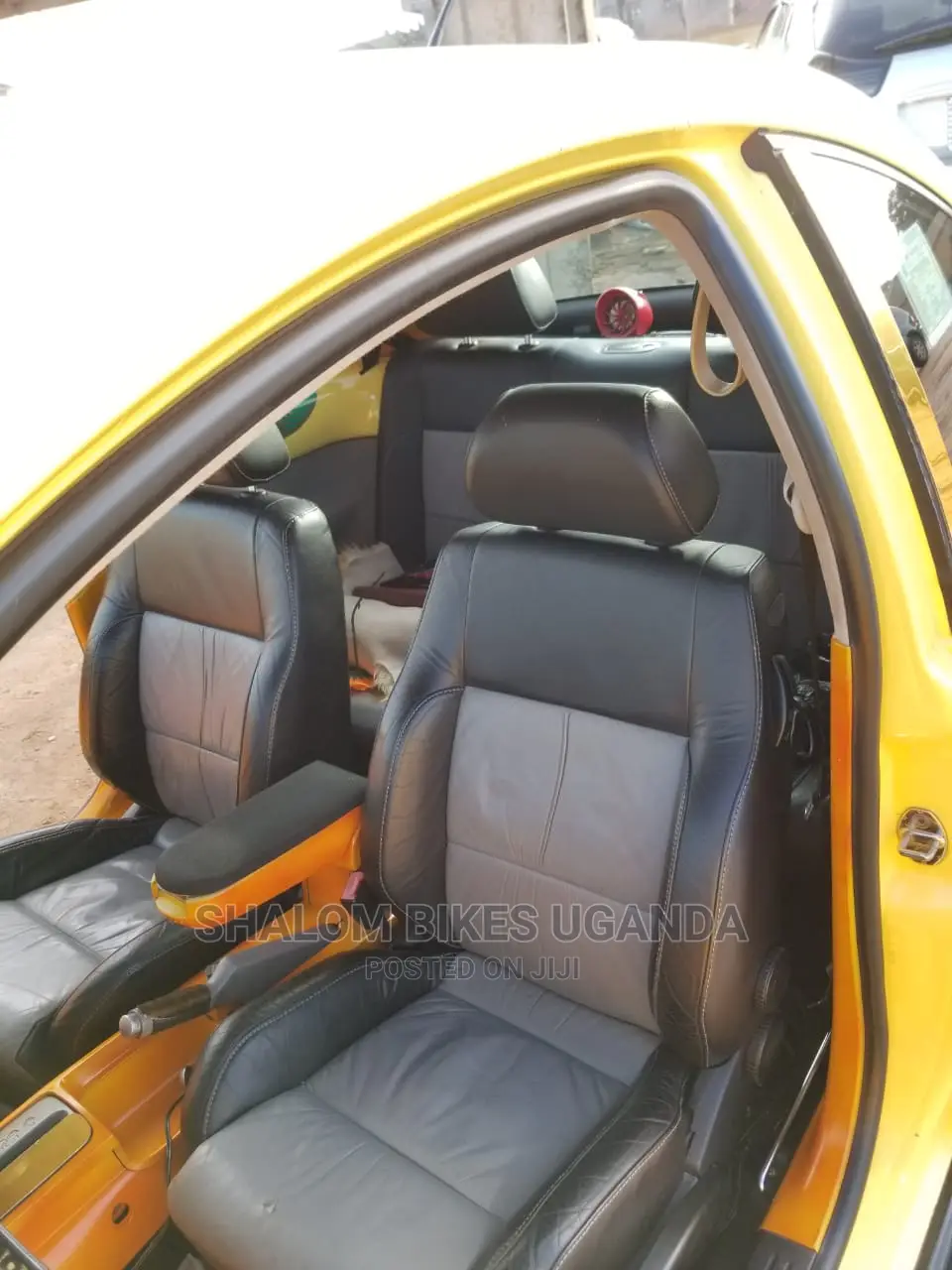 Volkswagen Beetle 2005 Yellow
